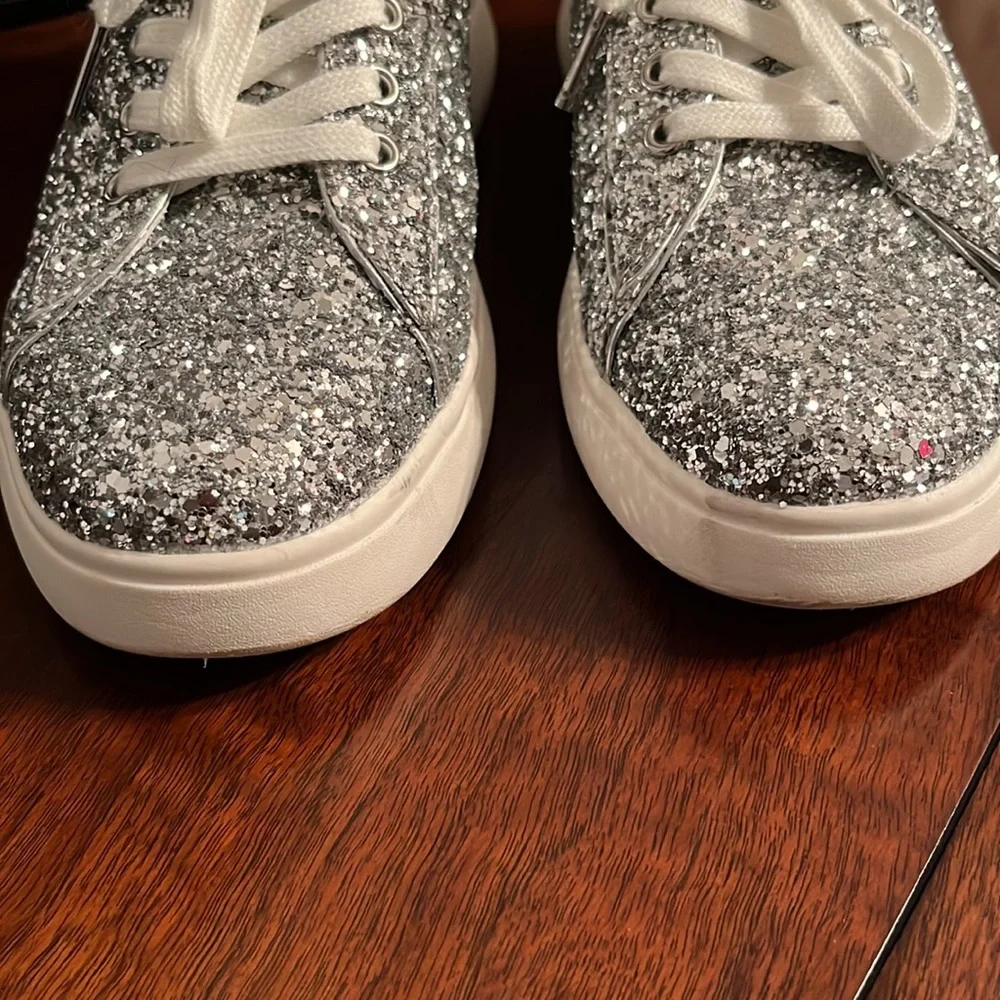 Kate Spade New York Lift Glitter Sneaker Silver Size 7
